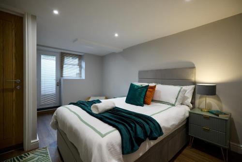 Gallery image of Luxe Home, Long Stay Savings, Central, Parking in Leeds