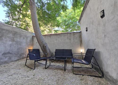 GregBnb - Studio Mezzanine - Cour exterieure - Parking Inclus - Clim