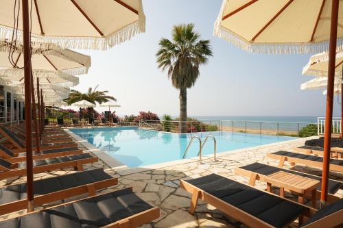 Gallery image of Marina Bay Hotel in Ratzaklíon