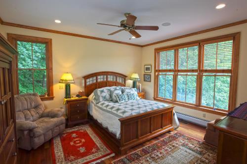 Χώρος καθιστικού στο Stowe Mountain Chalet