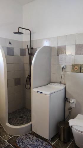 Bilik mandi di Thimari villas