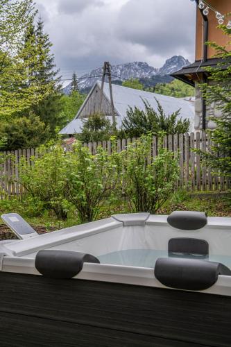 Golden Villa Kościelisko - Jacuzzi - Grill - Taras z Widokiem - Prywatny Ogród