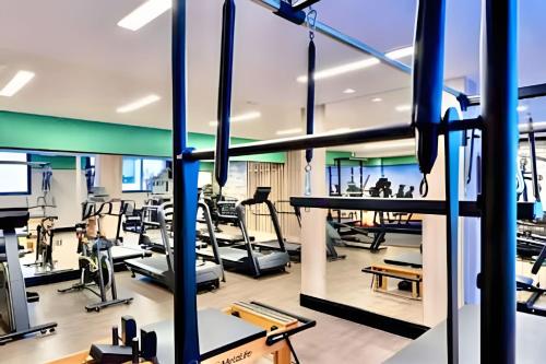 Fitness centrum a/nebo fitness zařízení v ubytování Studio IDEAL, com Ar Condicionado