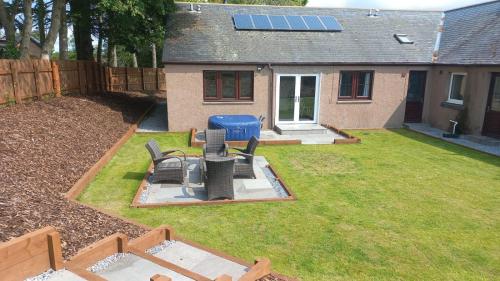 Ảnh trong thư viện ảnh của Clova Cottage 7BR Retreat ở Kirriemuir