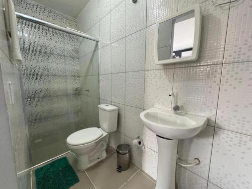 Bilik mandi di Hotel Planalto