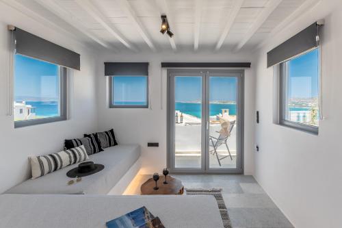 FK Luxury Suites - Orkos Beach