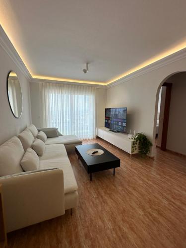 La Manga del Mar Menor, Los Miradores del Puerto