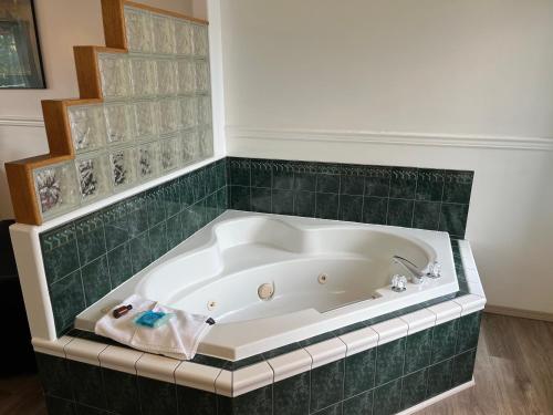 Fotografie z fotogalerie ubytování Motel Bavaria v destinaci Radium Hot Springs