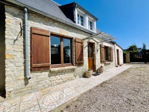 La Maison d Utah Beach and Memory