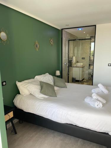 STUDIO CAMP NATURISTE VUE MER, le Gilyves cocooning photo 11