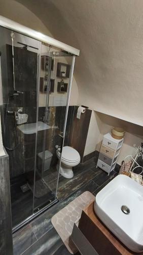 Koupelna v ubytování Il Rifugio del Viaggiatore casa vacanze