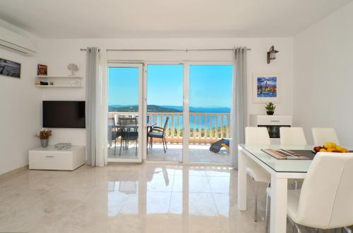 Apartment Elza