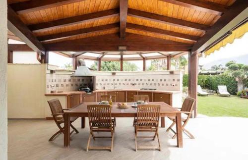 Ảnh trong thư viện ảnh của Luxury Hot tub Swimming pool Private pool Wi-Fi BBQ ở Castellammare del Golfo