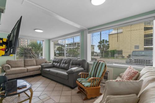 Gallery image of Spacious 2 Bedroom Condo for up to 8 Guests! Hartford Inlet 100 in Myrtle Beach