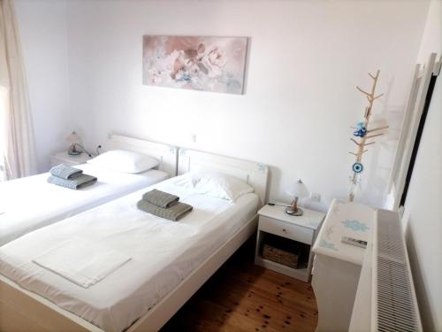 A bed or beds in a room at Villa Elvira