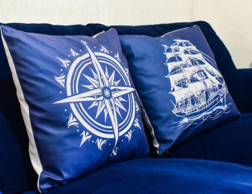 Ruang duduk di 'Nautical Nook' -Island Escape