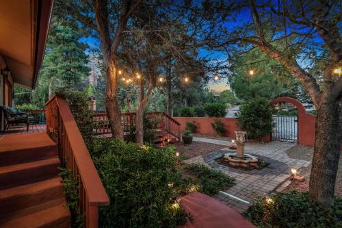 Κήπος έξω από το Sedona Quail Hollow Retreat
