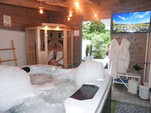 Happy Island Luxury Apartman Sárvár