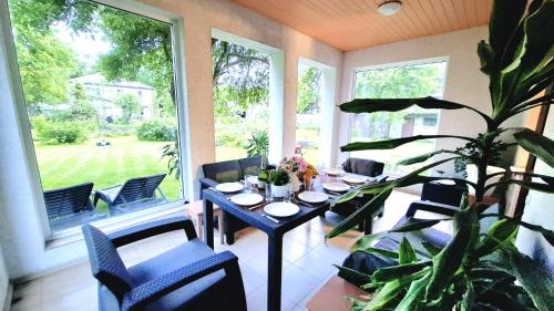 Κήπος έξω από το Cozy Garden Villa