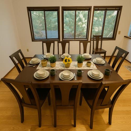 Gallery image of Beautiful House with Yard in Bellevue in Bellevue