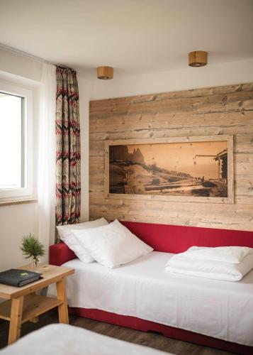 Gallery image of Hotel Chalet Dolomites in Alpe di Siusi