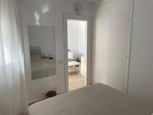 Postel nebo postele na pokoji v ubytování Apartamento Benalmádena Naciones