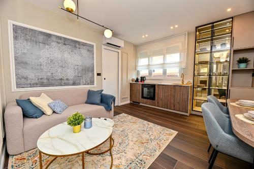 Mare Nostrum Rooms & Apartment