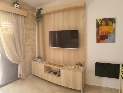 Lovely ground floor apartment with BBQ