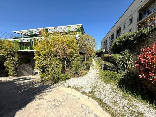 2 chambres climatisés- 70 m2 - Montpellier proche centre ville - Terrasse 50m2- Parking inclus