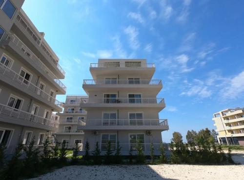 Gallery image of Sea View Apartment in Radhimë