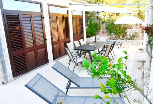 Seastone Villa Alta Beachfront