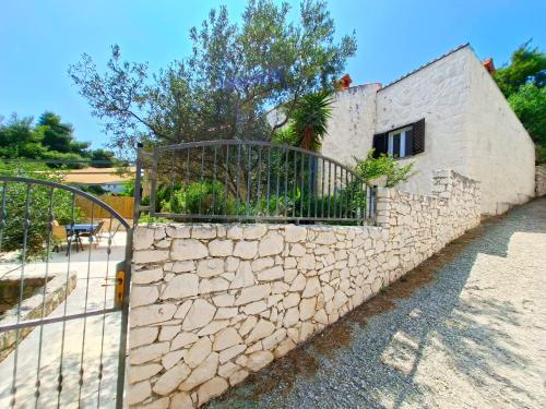 Seastone Villa Alta Beachfront
