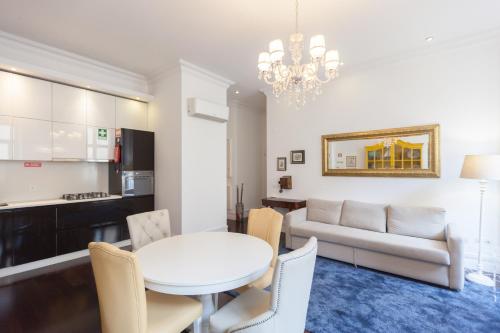 FLH Baixa Vintage Touches Flat