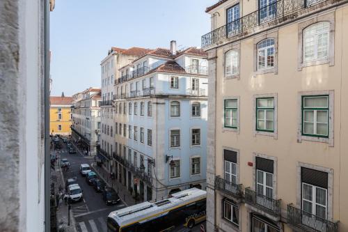 FLH Baixa Vintage Touches Flat