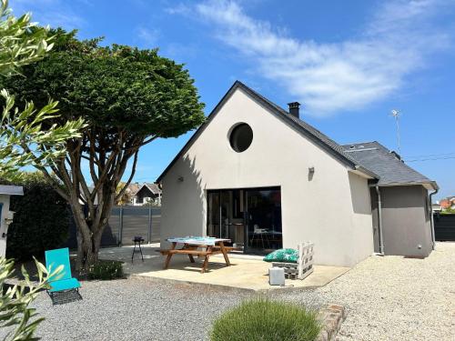 Holiday Home in Normandy near Sandy Beach