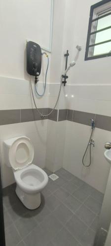 Koupelna v ubytování Sayang Pool Homestay Mslim Only