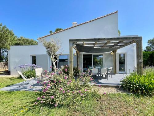 Maison spacieuse 3 ch. avec jardin, proche du centre, parking, WIFI - FR-1-231-198