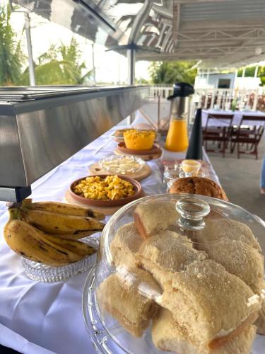 Makanan di atau berdekatan the country house
