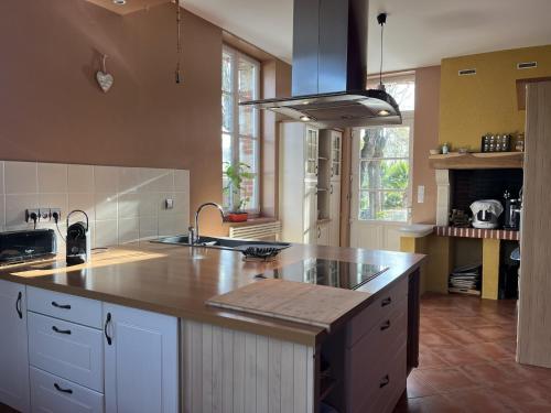 Imagen de la galería de Villa in Teillé with Private Pool & Garden, en Teillé