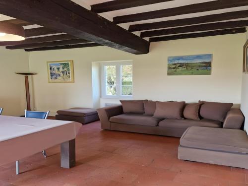 Stone House in La Flèche with Garden & BBQ