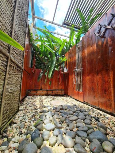 Κήπος έξω από το Việt Mekong Farmstay