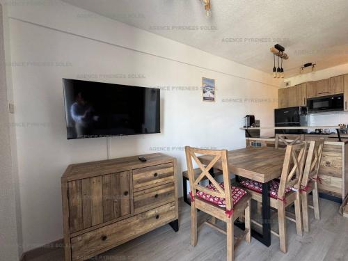 Location cosy avec Wi-Fi et parking couvert aux Angles - FR-1-295-208