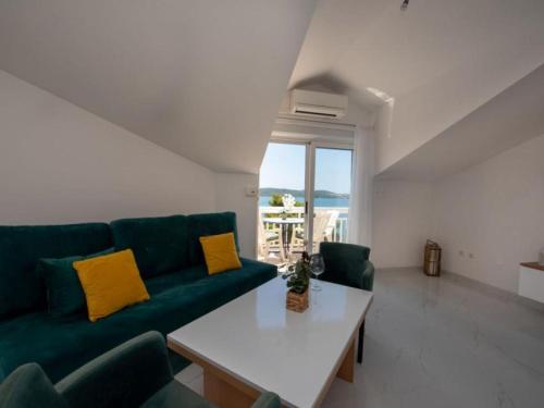 Villa Tomi - Double Room With Sea View 3