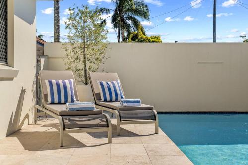 Πισίνα στο ή κοντά στο Wurtulla Happy Hideway - Pool & Pet Friendly