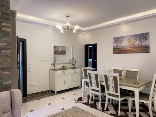 Η κουζίνα ή μικρή κουζίνα στο التجمع الخامس