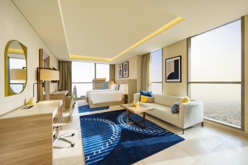 Posezení v ubytování voco Doha West Bay Suites by IHG