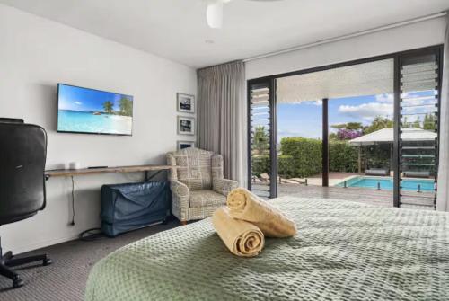 Πισίνα στο ή κοντά στο Poolside Escape - Close To Beach & Golf Course