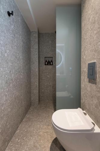 Ένα μπάνιο στο Melia City Suites