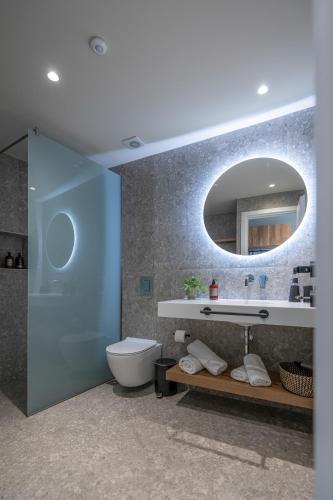 Ένα μπάνιο στο Melia City Suites