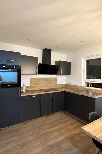 Apartments and rooms with parking space Starigrad - Paklenica - 24535